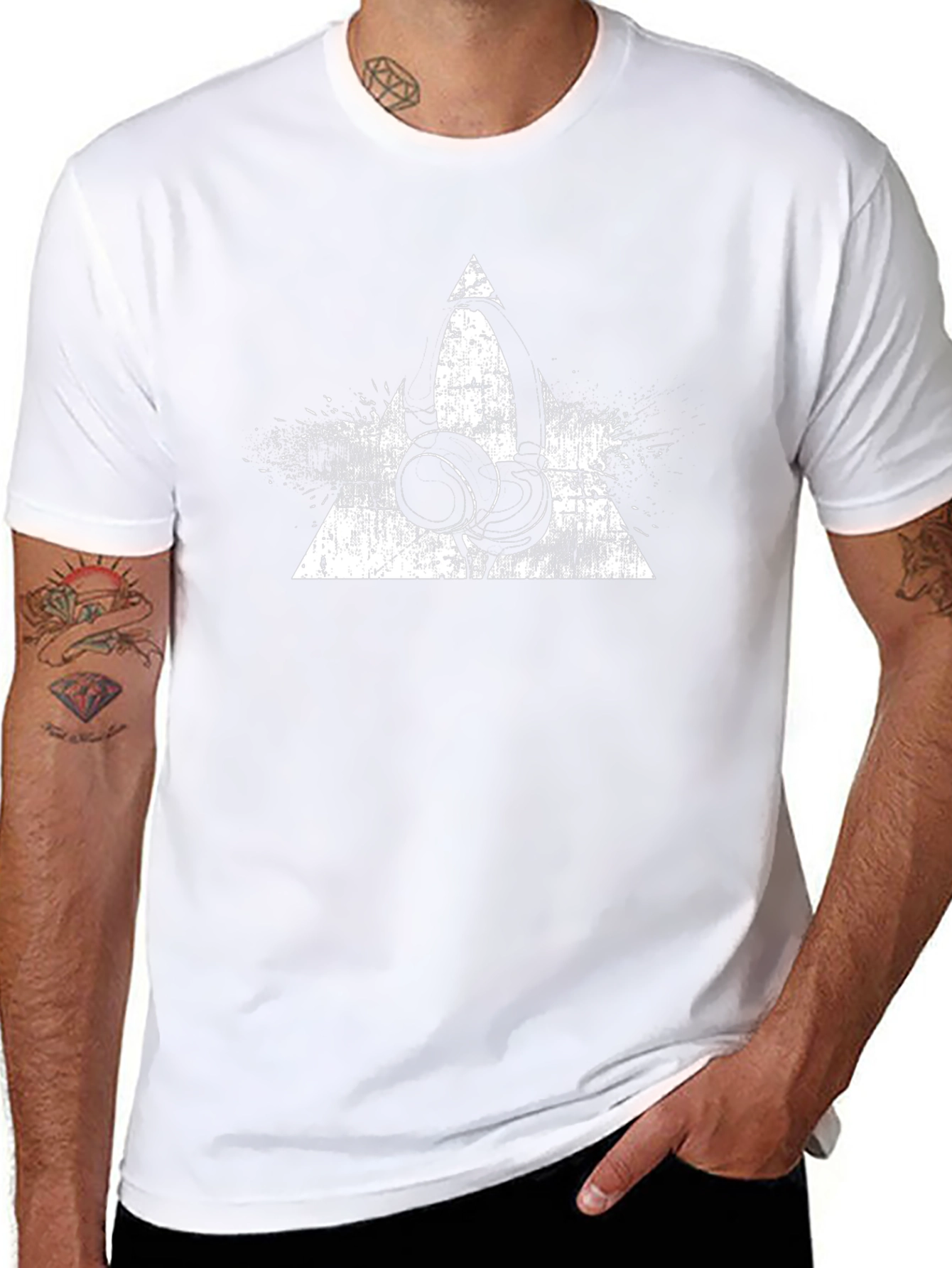 Grunge Headphone Graphic Tee - Black Cotton T-Shirt