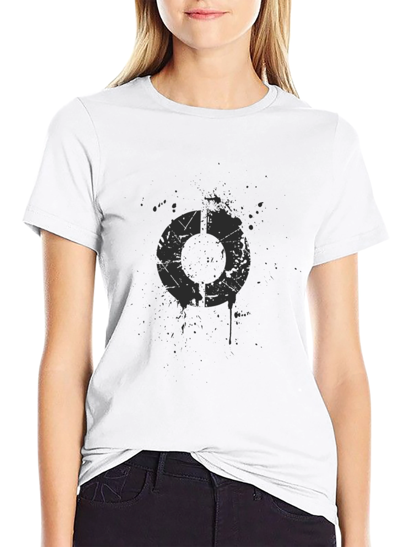 Distressed Circle Graphic Black T-Shirt